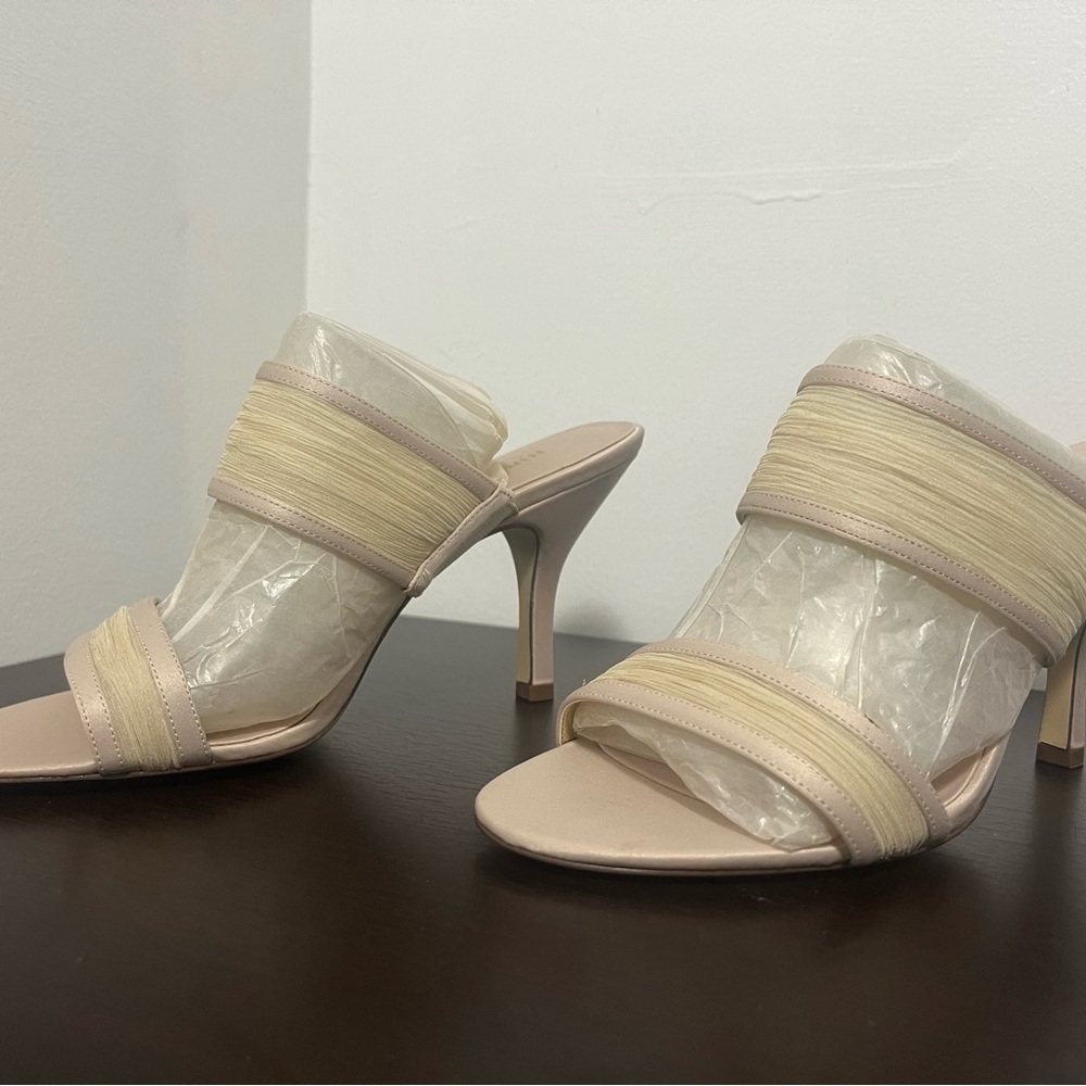 NEW -Nine West dressy heel Size 8